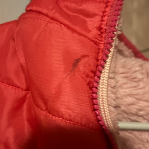 Eddie Bauer Girls’ Puffy Coat | Hooded | Pink & Purple Ombré - Picture 5 of 6